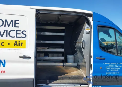 2019 Ford Transit-250 из США, поврежденный, VIN 1FTYR2CM4KKB17963